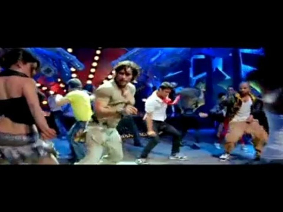 Chance Pe Dance (Shahid Kapoor & Genelia D'souza)
