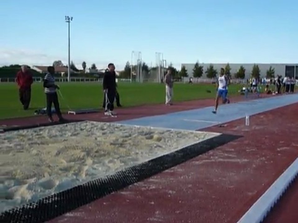 Athlétisme - Triathlon de Lunel - Saut en longueur