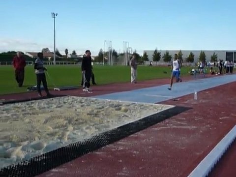 Athlétisme - Triathlon de Lunel - Saut en longueur