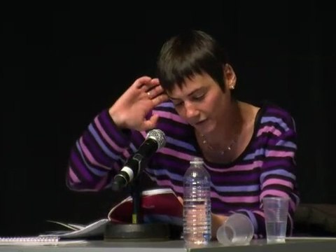 Bruits de bouche : Edith Azam, Bouche cousue