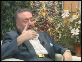 BİR KADINI DEĞERLİ KILAN ALLAH KORKUSU, AKLI VE İMANIDIR