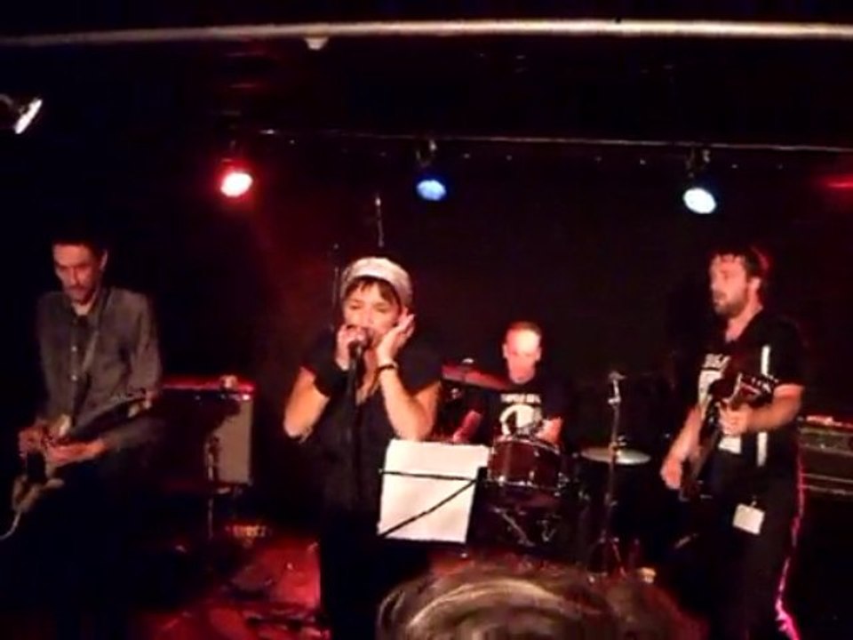LOUISE FERON + TUPELO SOUL Somebody (Dogs tribute 2009)