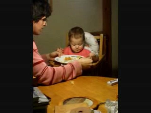 mange à la cuillère toute seule 20 nov 09