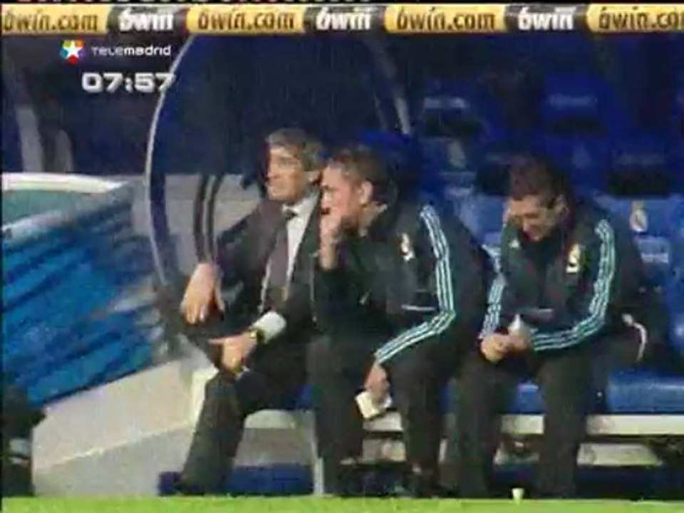 Real Madrid vs Alcorcón 1-0 Van der Vart goal match