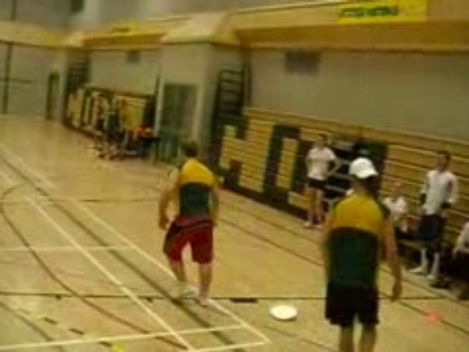 MOV040