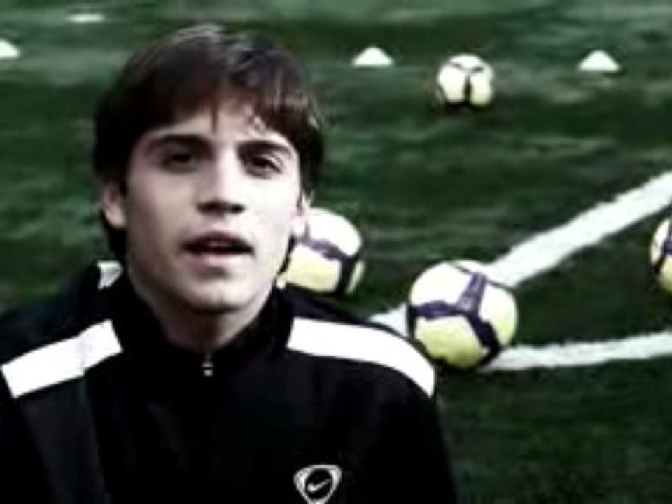 Maldini - nuovo video NIKE - Tiempo 94