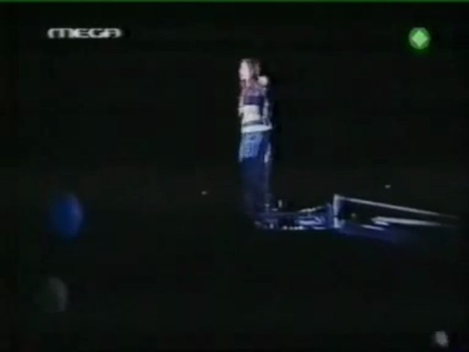 Anna Vissi - Kravgi (Live @ 2003)