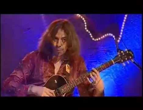 Lil Darling canta Milord di Edith Piaf