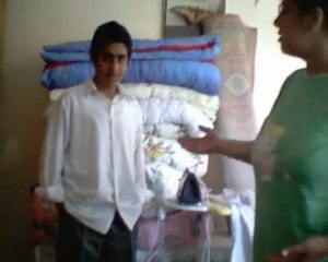 Yemin Ederim Gerizekalı Bu Çocuk Yaa :)