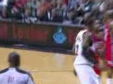 NBA Andre Miller connects with LaMarcus Aldridge on a pretty