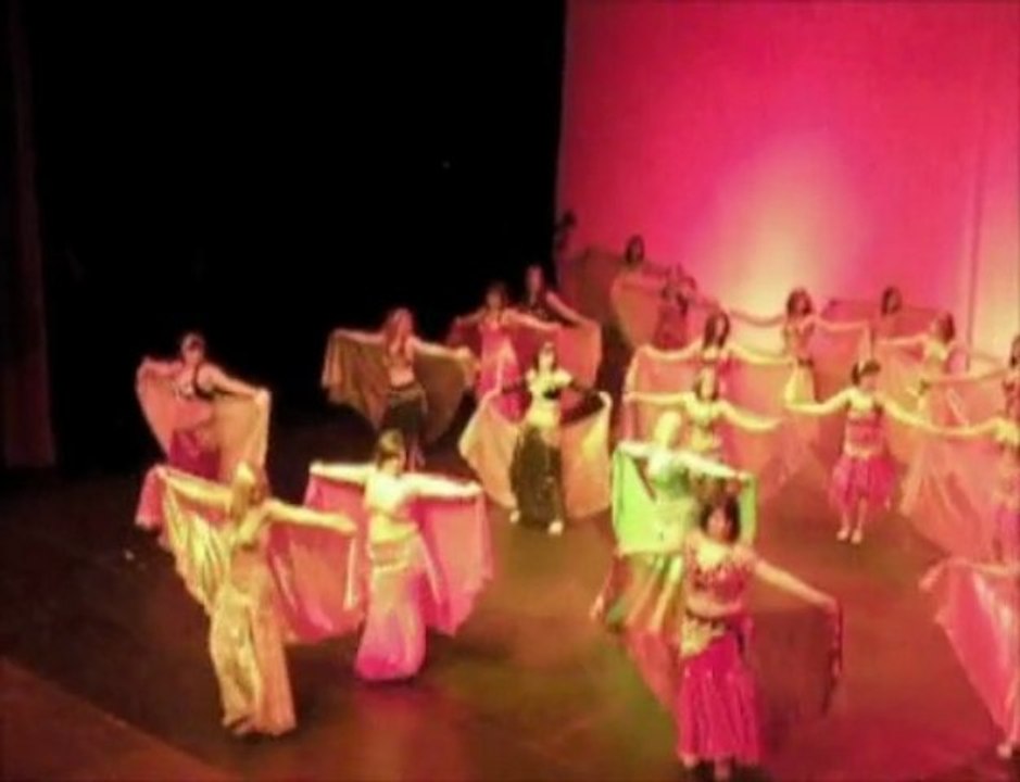 L'école de danse Sylvie Barret (Cambrai) en démonstration