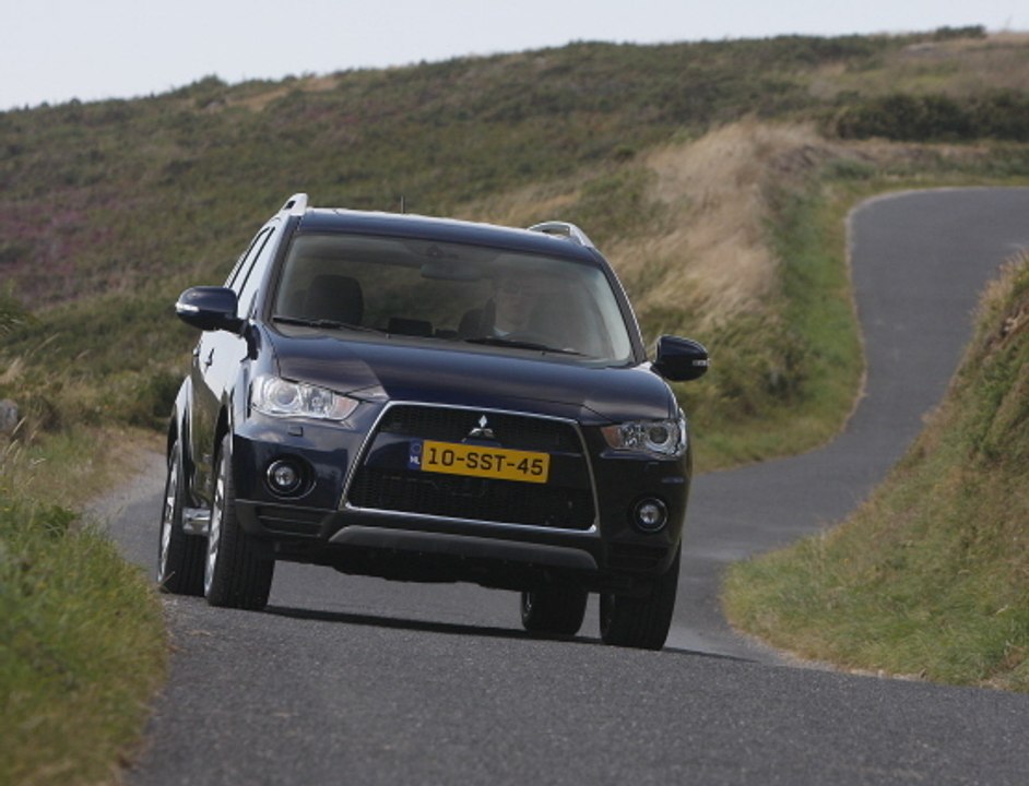 The New Mitsubishi Outlander: take your pulse for a ride