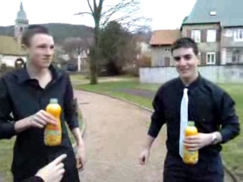 Figthing jus d'orange max vs thomas