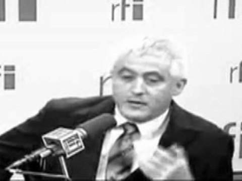 Marc Girard VS Roselyne Bachelot