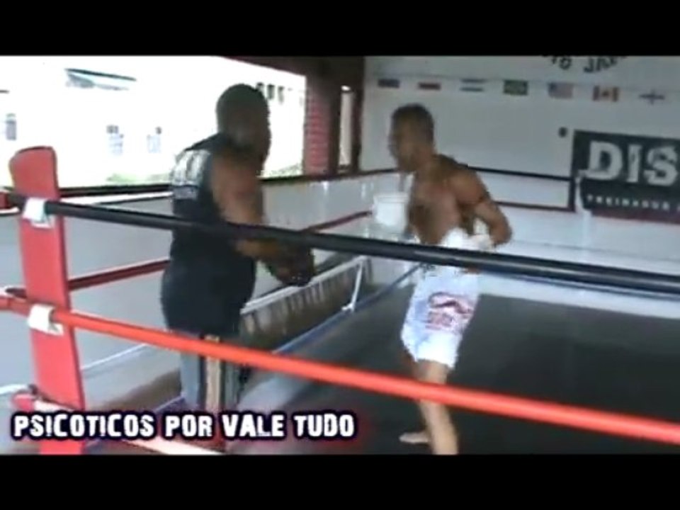 TREINO MAURICIO ROSSI PARA O PLATINUM FIGHT 2