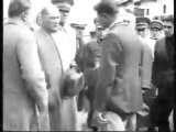 Atatürk - Bir Köylüyü Dinlerken