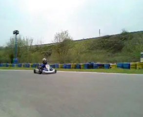 Karting Biland 250 4T en bout de ligne droite