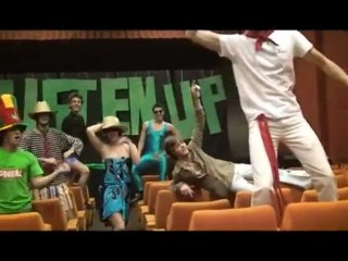 Lipdub Liste'n Up "Staying Alive" Bee Gees