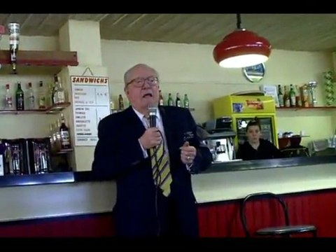 JEAN-MARIE LE PEN A CARPENTRAS - 1 - 28/11/2009