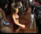 رقص في فرح شعبي - raks afra7 - رقص افراح شعبية - رقص افراح الشوارع - رقص شعبي للكبار