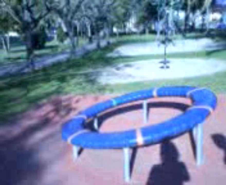 Vivien au parc