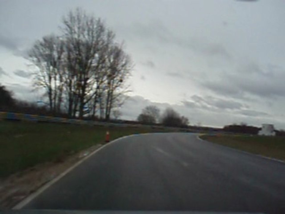 205 GTI 105cv clastres 29/11/09 session 1