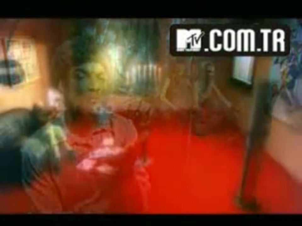 Tuğçe San - Güneşten Sıcak