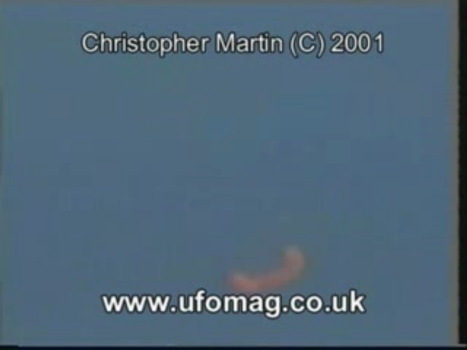 Ovnis - Vidéo - [Londres] 1er juillet 2001