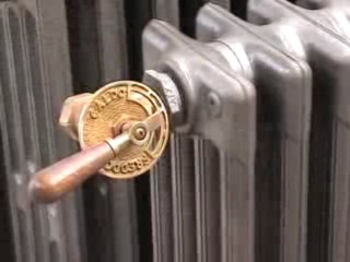 RADIATEUR FONTE / WWW.LAFONTE.FR