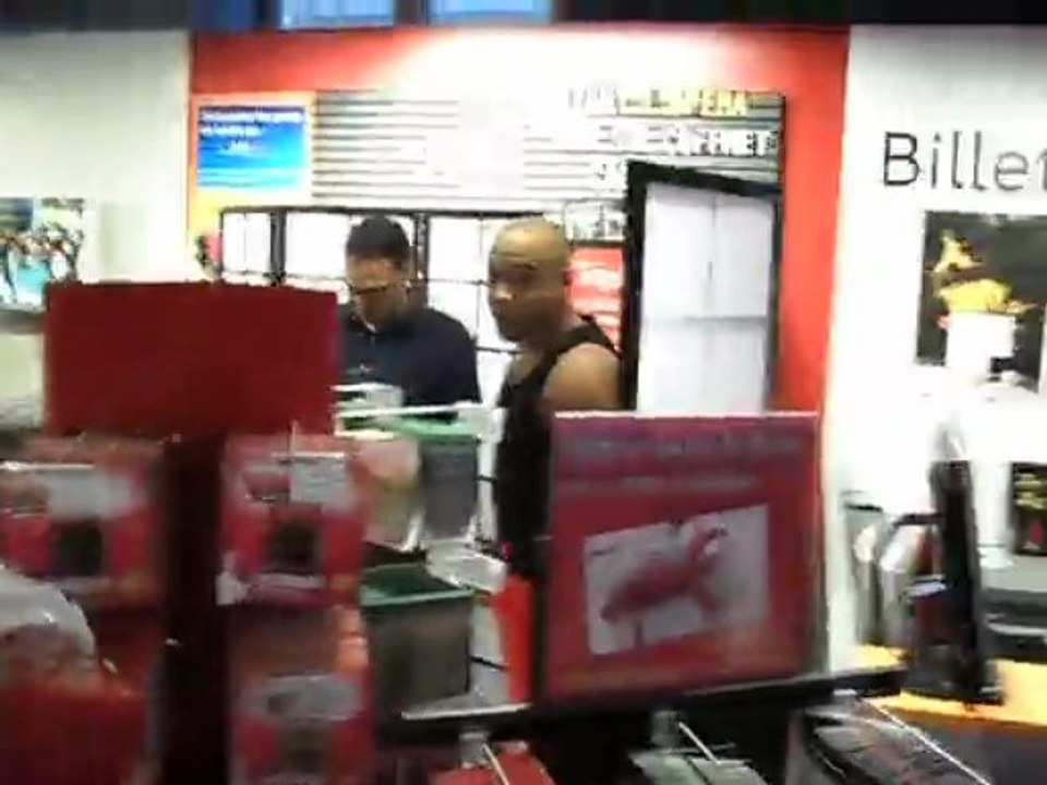 Ambiance Finale Tekken 6 Trophée Fnac 2009