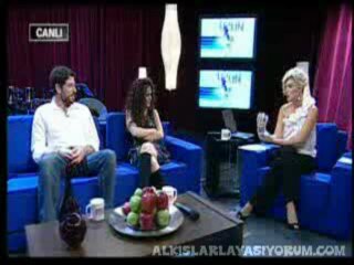 Balatayı Taşa Vurmak Özge Uzun / OzgunBakis.Com