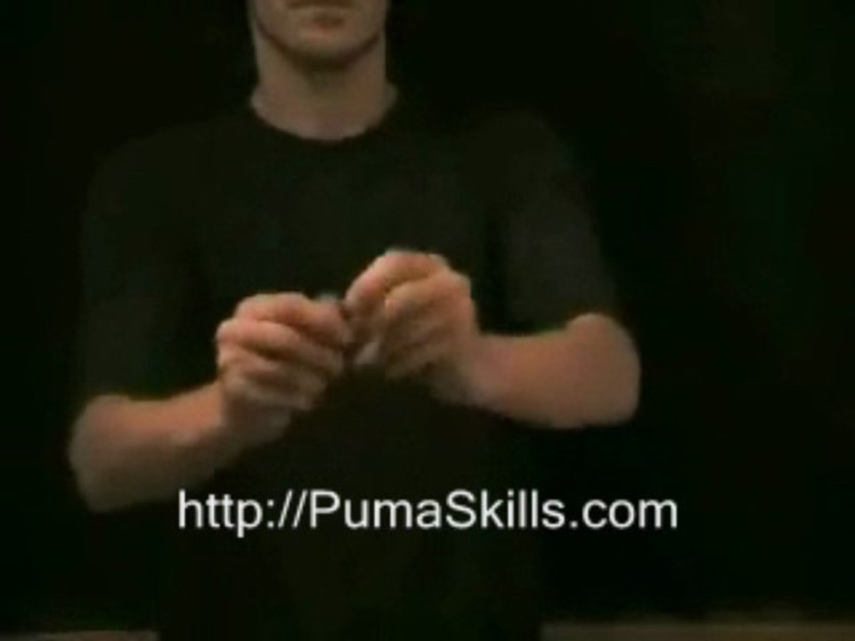 Learn closeup street magic tricks to pick up girls