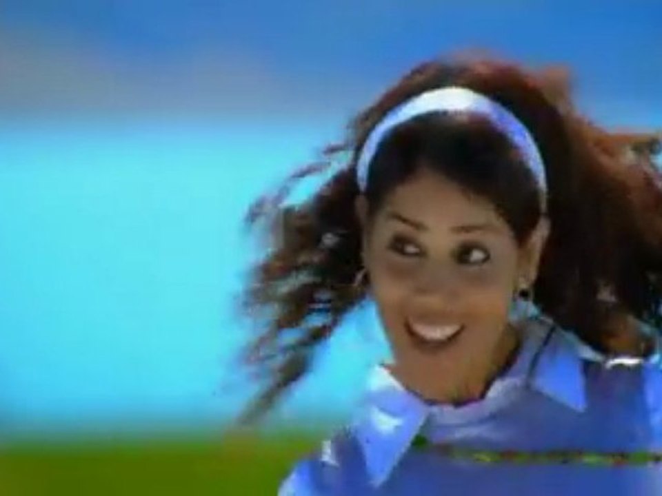 Genelia's Santhosh Subramaniam - Yeppadi Irundha Yem Manasu