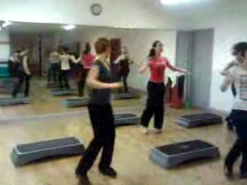 Cours de Step Octobre 2009 Energie Fitness
