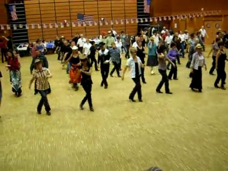 soirée danse country à Luisant le 27 novembre 2009