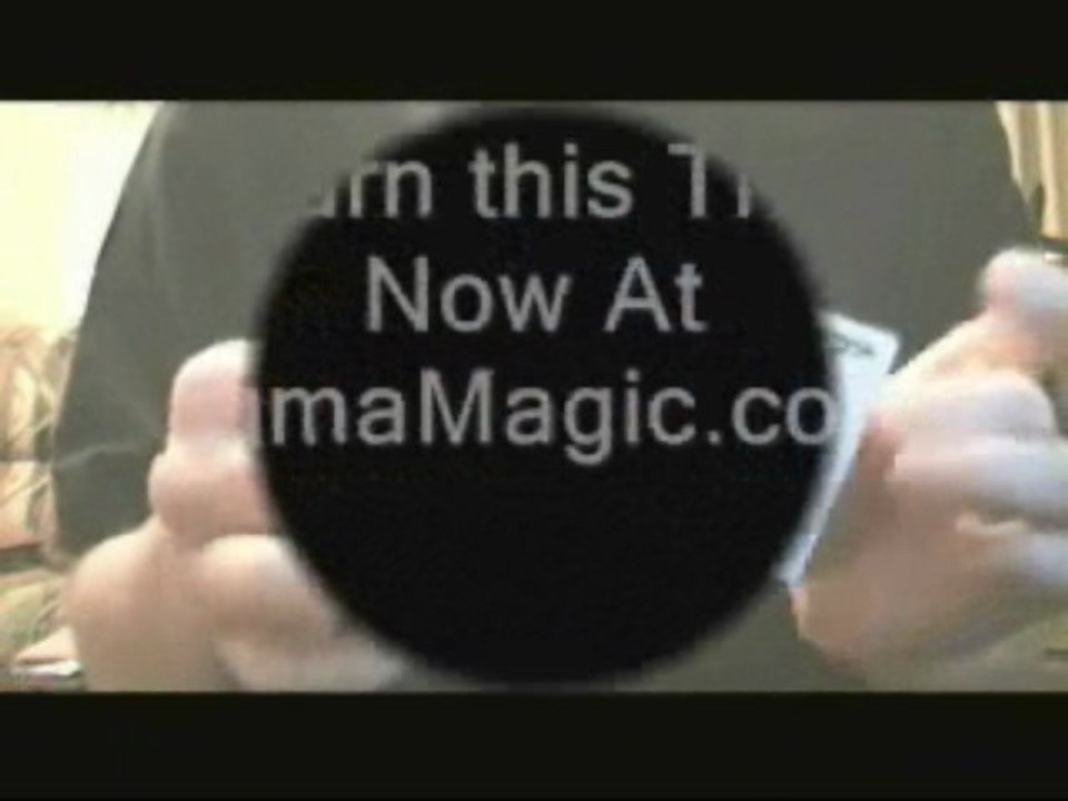 Learn closeup street magic tricks to pick up girls