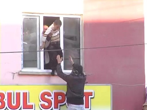 Yüksekova Haber - Yüksekova'da sinirler dinmiyor (Hakkari)