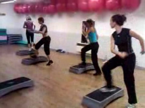 Cours de Step Octobre 2009 Energie Fitness