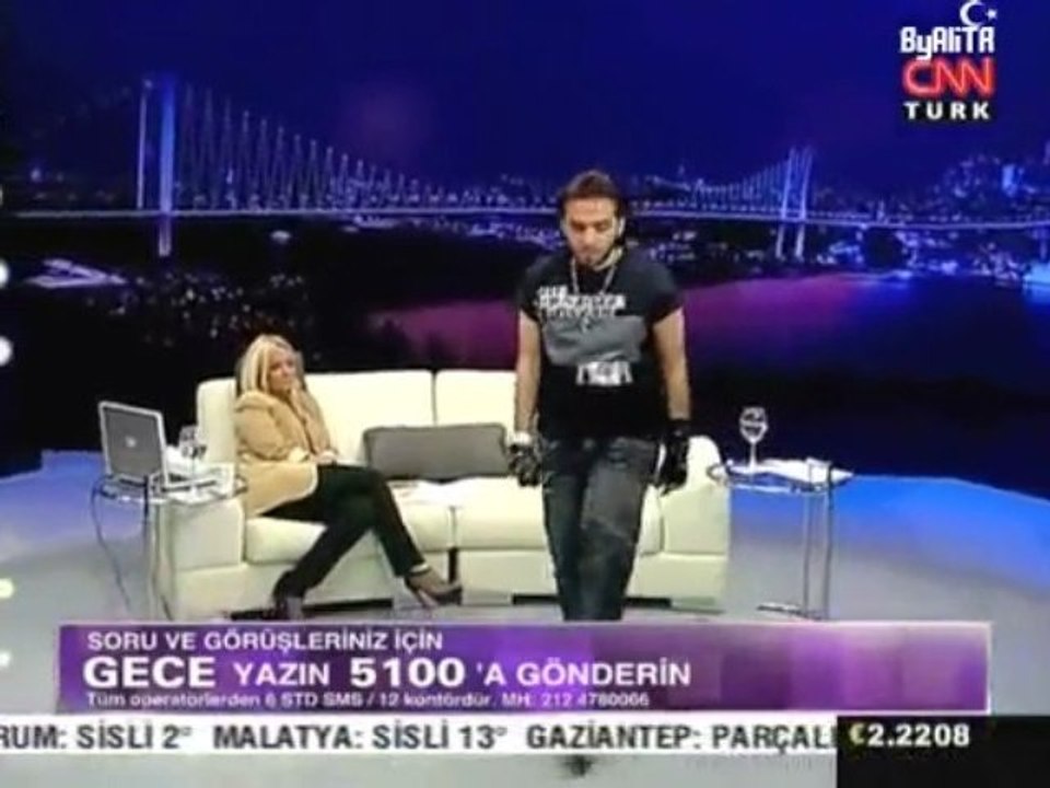 Ismail YK - Ayrılmam [Saba Tümer le Bu Gece]