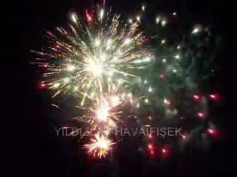 HAVAİFİŞEK GÖSTERİSİ