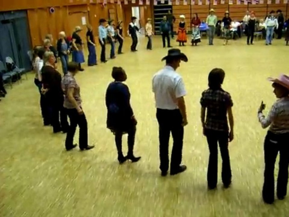 Soirée danse Country à Luisant le 27 novembre 2009