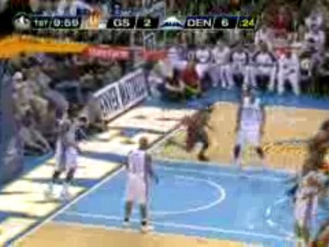 NBA Monta Ellis goes into a spin to get to the hoop for two