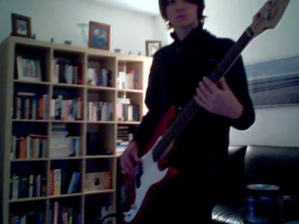 Supermassive Black Hole -  Bass cover