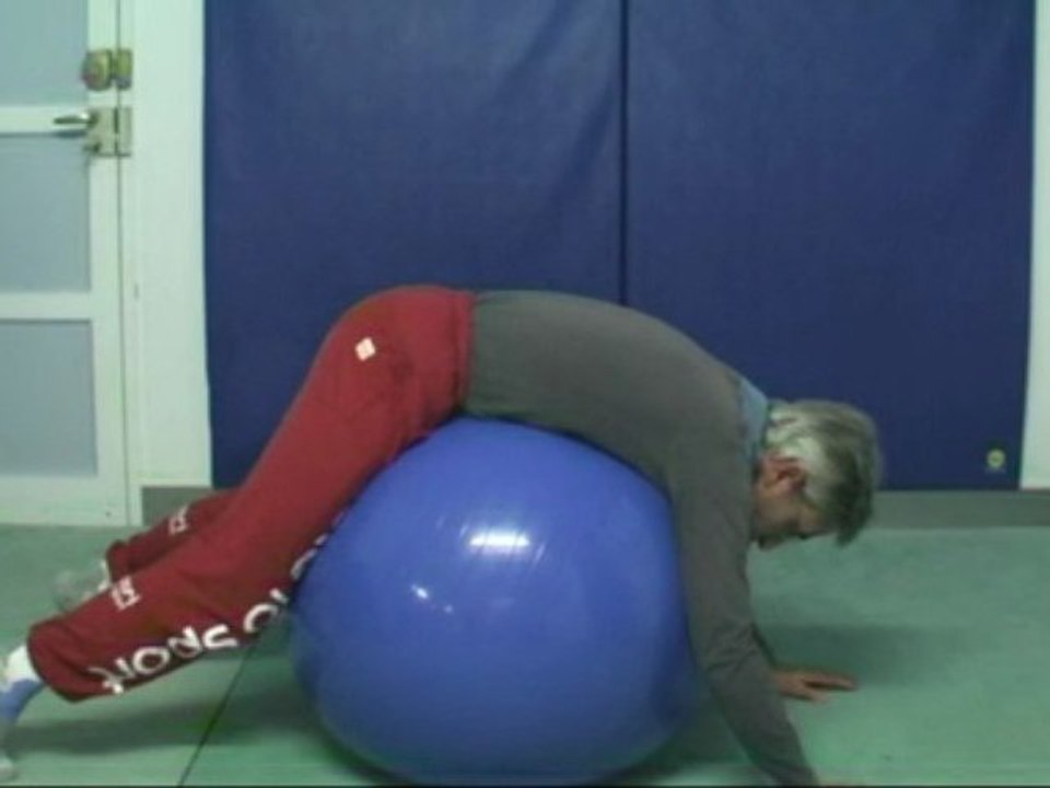 étirement de récupération sur ballon