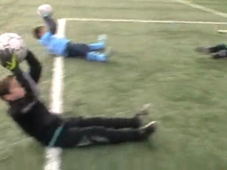 Entraînement des gardiens Alexis, Romain, Yliann et Yoris.