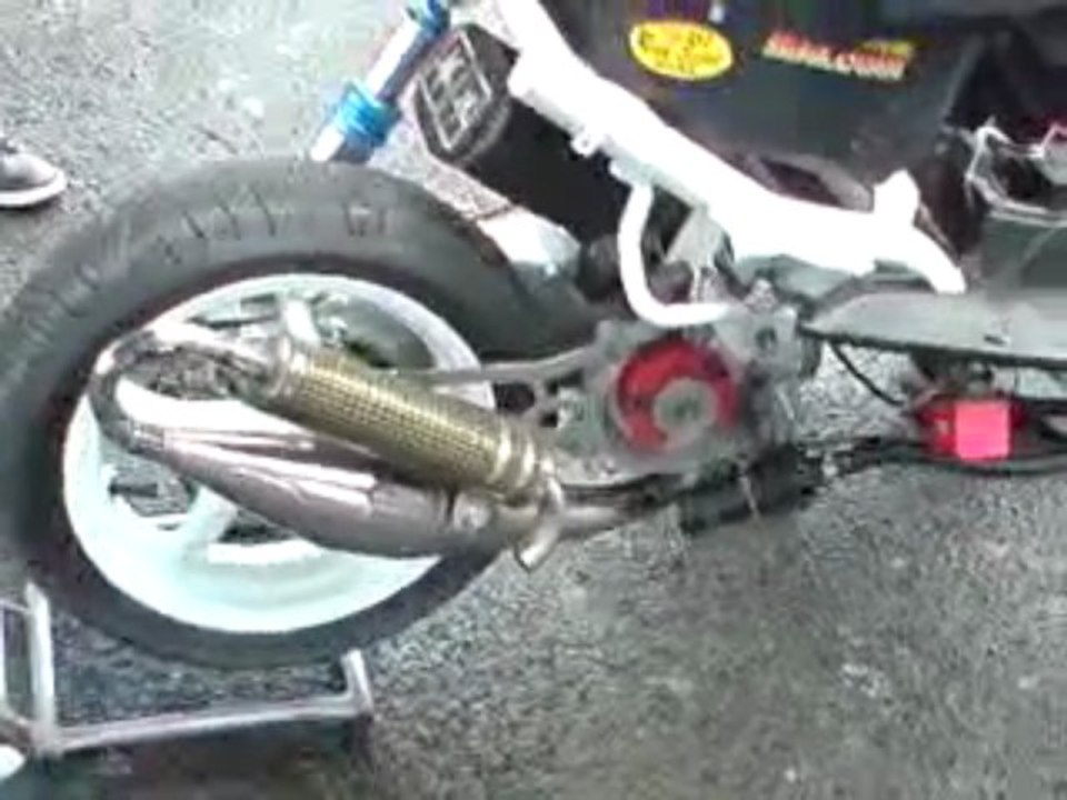 Nitro team 2 sur béquille