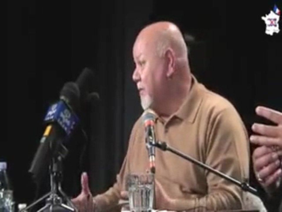 Dieudonné et Yahia 4/4: Conférence de presse en Iran