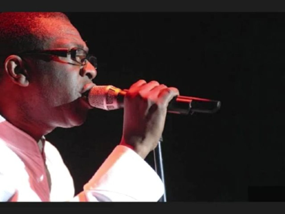 Youssou Ndour dans Salegn Salegn