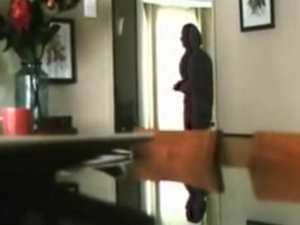 Desirulez.net - Kurbaan |2009| PDVD Rip - Part 2