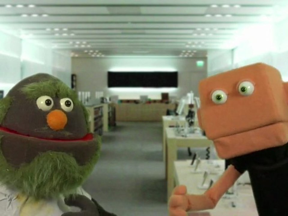 Mac vs PC: Retail Wars!